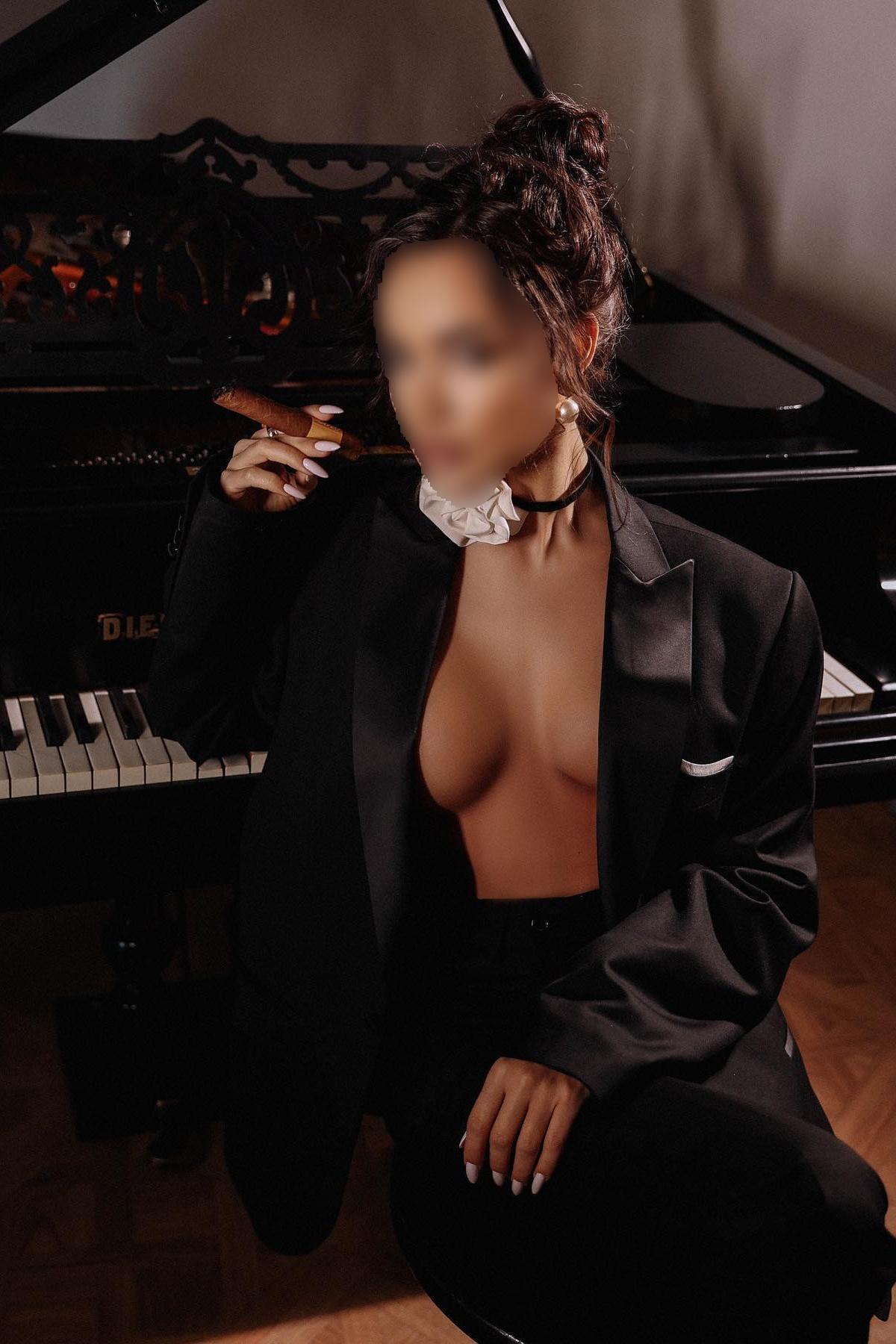 Евдокия проститутка интим салон Санкт-Петербурга у метро Бухарестская шлюхи Санкт Петербурга салон